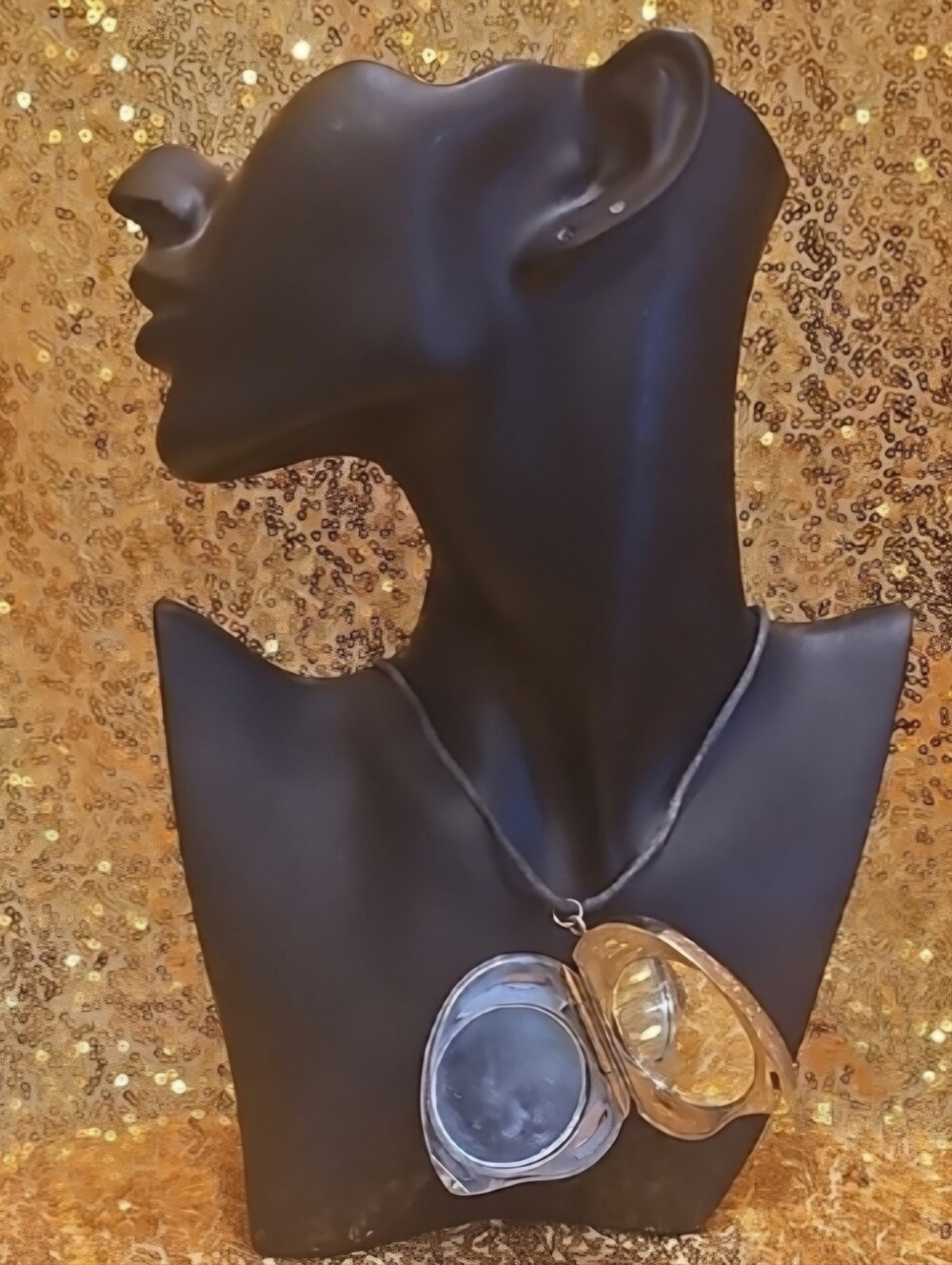 Heart Shaped Necklace Mirror